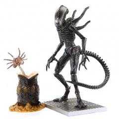 Alien Lurker 1:18 Scale Figure