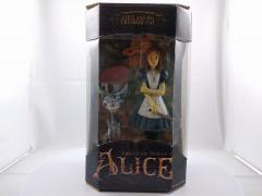 Alice and the Cheshire Cat (small eyes)
