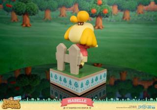 Isabelle Statue