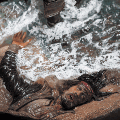 Edward Kenway 14" Statue
