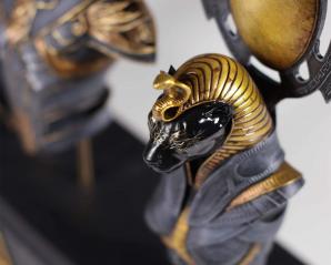 Trials of the Gods Bust Figurine (exclusive)