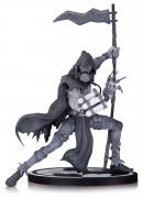B&W Scarecrow 8" Statue