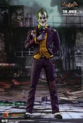 Joker 1/6 Scale Figure