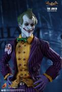 Joker 1/6 Scale Figure