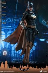 Batgirl 1/6 Scale Figure