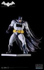 Batman 1/10 Art Scale Statue (Dark Knight DLC)