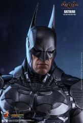 Batman 1/6 Scale Figure