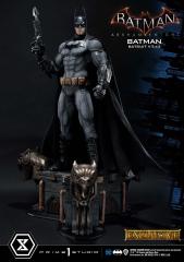 Batman Batsuit V7.43 1/3 Scale Statue (exclusive)