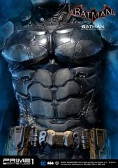 Batman Battle Damage 1/3 Scale Statue