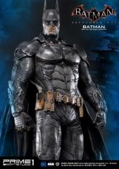 Batman Battle Damage 1/3 Scale Statue