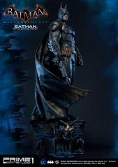 Batman Battle Damage 1/3 Scale Statue