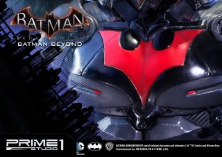 Batman Beyond 1/3 Scale Statue (exclusive)