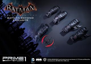 Batman Beyond 1/3 Scale Statue (exclusive)