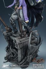 Batman VS The Joker 1:8 Scale Statue