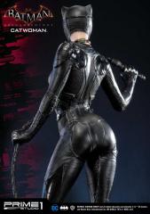 Catwoman 1/3 Scale Statue (exclusive)