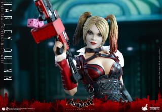 Harley Quinn 1/6 Scale Figure
