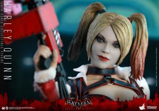Harley Quinn 1/6 Scale Figure
