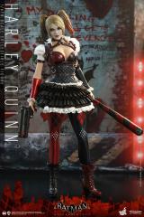 Harley Quinn 1/6 Scale Figure