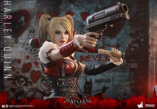 Harley Quinn 1/6 Scale Figure