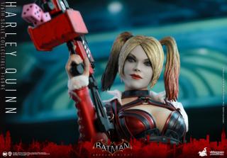 Harley Quinn 1/6 Scale Figure
