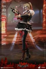 Harley Quinn 1/6 Scale Figure