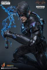 Nightwing 1/6 Scale Figure (exclusive)
