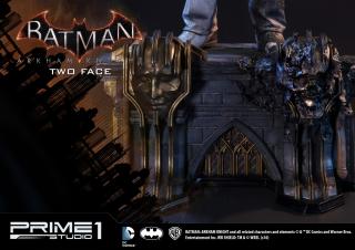 Two Face 1/3 Scale Statue (exclusive)