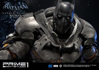 Batman XE Suit 1/3 Scale Statue (exclusive)