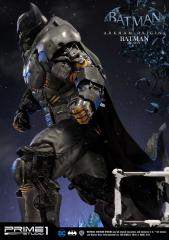 Batman XE Suit 1/3 Scale Statue (exclusive)