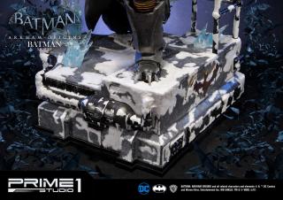 Batman XE Suit 1/3 Scale Statue (exclusive)