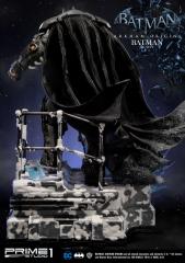Batman XE Suit 1/3 Scale Statue (exclusive)