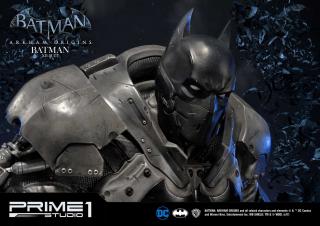 Batman XE Suit 1/3 Scale Statue (exclusive)