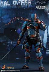 Deathstroke 1/6 Scale Figure