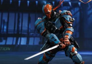 Deathstroke 1/6 Scale Figure