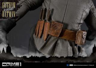 Gotham By Gaslight Batman 1/5 Scale Statue (black version / exclusive)