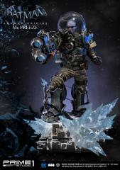 Mr. Freeze 1/3 Scale Statue (exclusive)