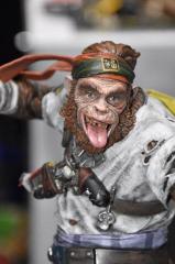 Knox & Callum 14" Statue (exclusive)