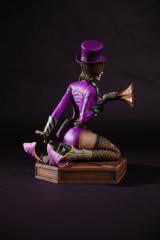 Mad Moxxi Purple Coat Statue (exclusive)
