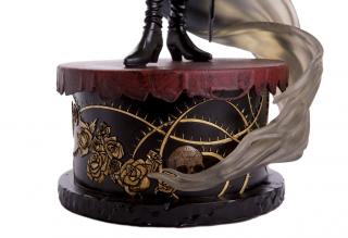 Alucard 16" Statue