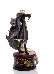 Alucard 16" Statue