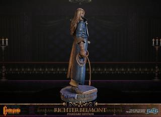 Richter Belmont 20.5" Statue