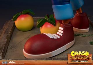 Crash Bandicoot 16" Statue (exclusive)
