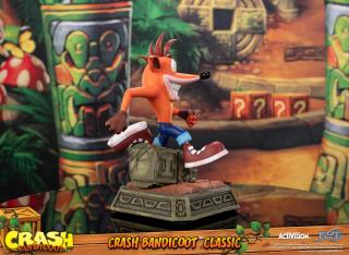 Crash Bandicoot Classic Statue