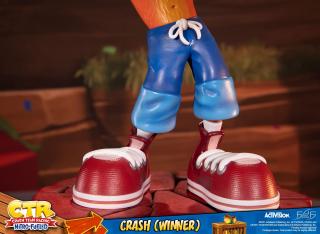 Crash Winner Statue