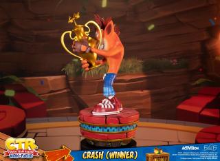 Crash Winner Statue