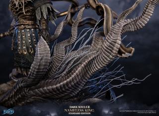 Nameless King 27" Statue