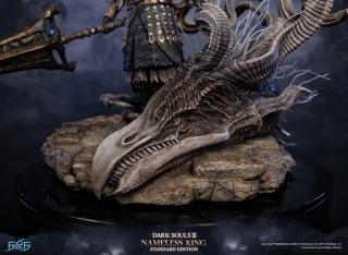 Nameless King 27" Statue