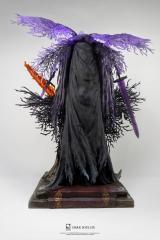 Pontiff Sulyvahn 1/7 Scale Statue (deluxe)