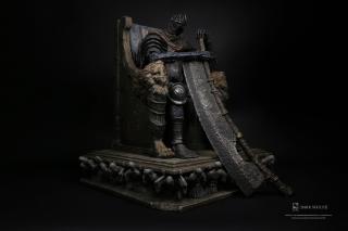 Yhorm 1/12 Scale Statue