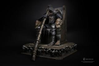 Yhorm 1/12 Scale Statue